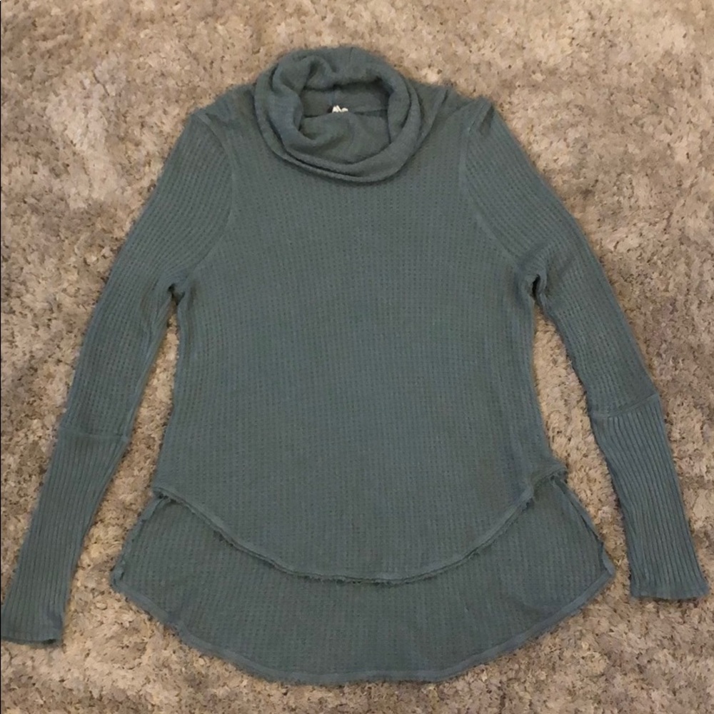 🐝 We The Free Waffle Knit Thermal
